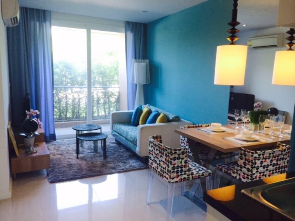 Atlantis Condo Resort Pantai Jomtien Luaran gambar