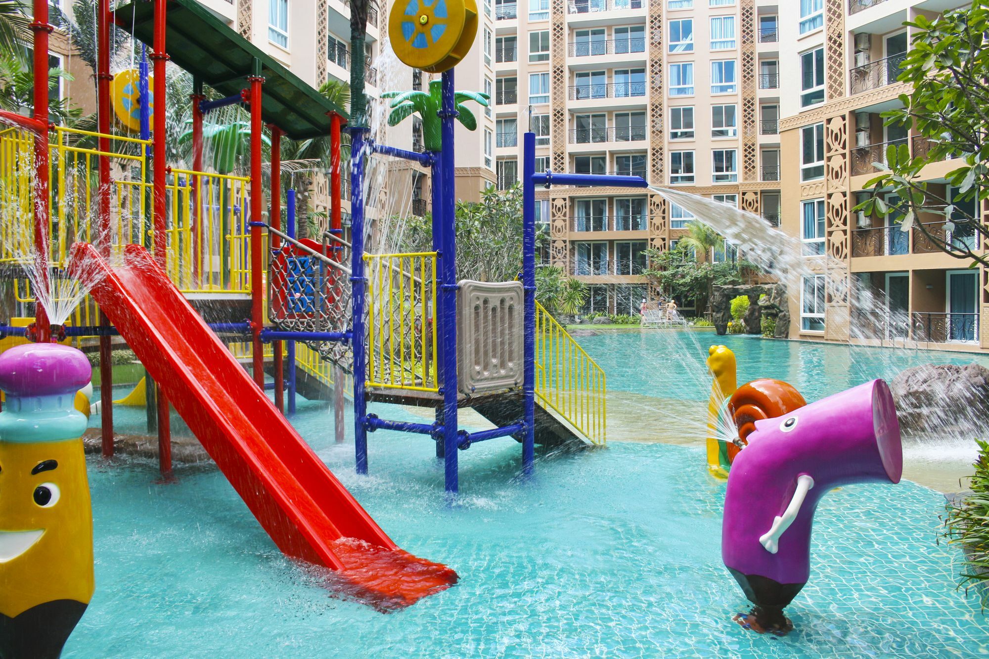 Atlantis Condo Resort Pantai Jomtien Luaran gambar
